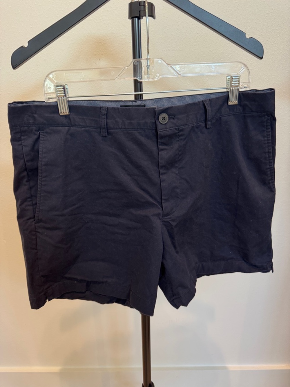 Club Monaco Navy Flat-Front Men’s Shorts